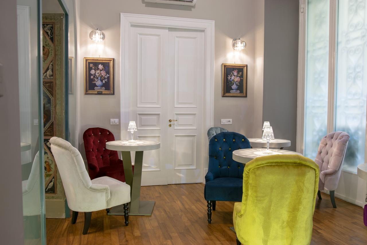 Leone Camere D'Autore - Chiaia Naples Exterior photo